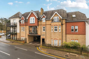 Flat 13, 117 Elizabeth Court, Oatlands Drive, Weybridge KT13 9AE