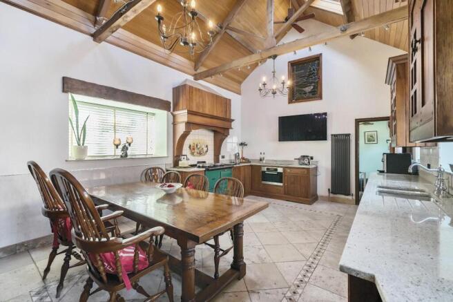 4 bed Barn Conversion for sale Image 4