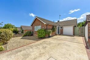 5, Erica Way, Waterlooville PO8 9BA