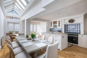 32, Elthiron Road, London SW6 4BW
