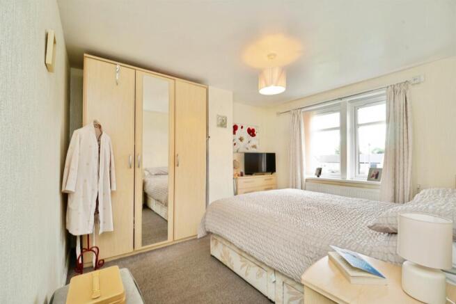 3 bed Semi-Detached for sale Image 9
