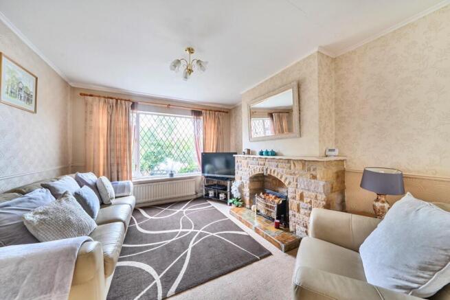 3 bed Semi-Detached for sale Image 6