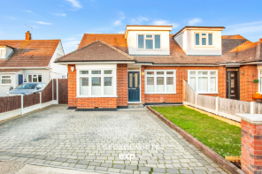 17, Danesfield, South Benfleet, Benfleet SS7 5EE