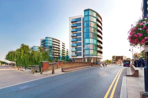 Station Approach, Hayes, UB3