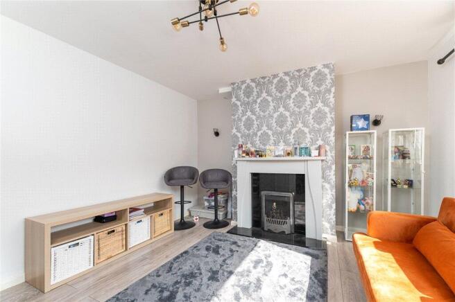 3 bed Terraced for sale Image 3
