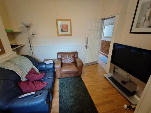 Living room (2)