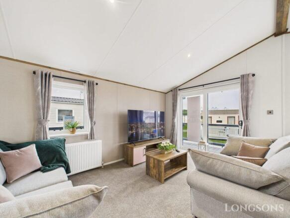 Cam02173g0 Pr0327 Still063