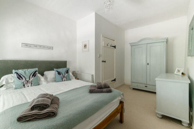 3 bed Semi-Detached for sale Image 9
