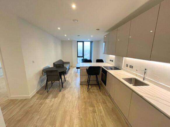 Lounge Kitchen (2)