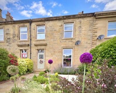 Huddersfield Road, Holmfirth, West Yorkshire, HD9