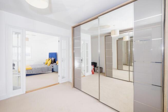 Dressing Room/Bed 5