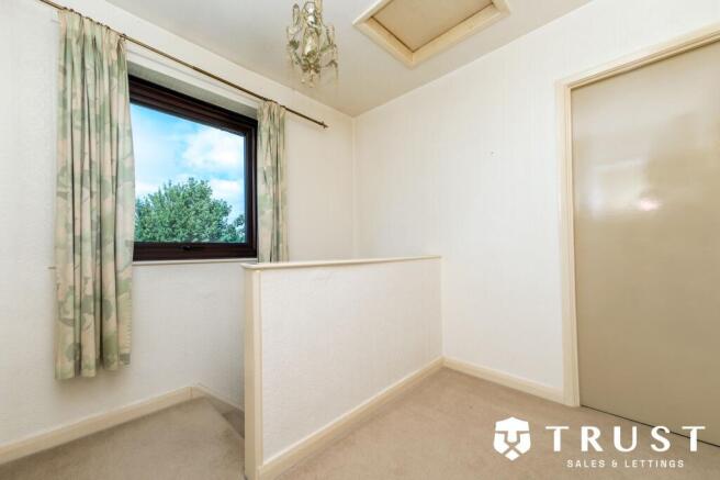 3 bed Detached for sale Image 12