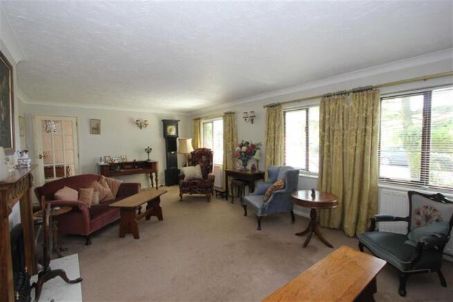 L-shaped Living Room