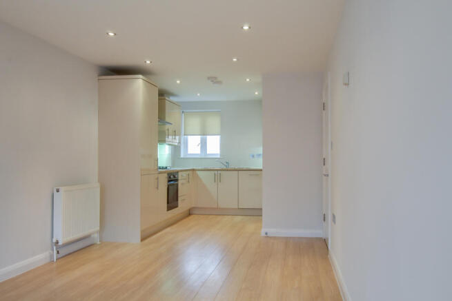 2.kitchen.jpg