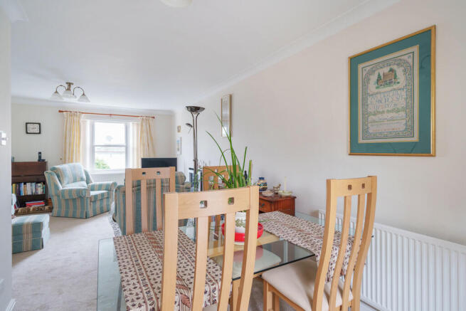 Living / Dining R...
