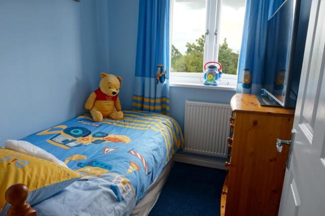 BEDROOM 4