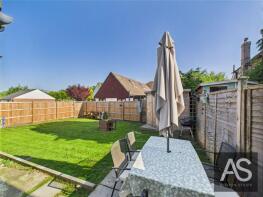 2, Warehouse Cottages, Station Road, Robertsbridge TN32 5DE