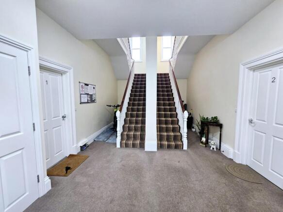 1 bed Flat for sale Image 9