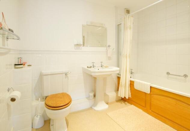 Photo 11