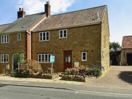 14 Iron Latch Cottage, Denzil Close, West Coker, Yeovil BA22 9DU
