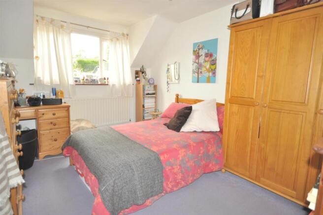 BEDROOM 2