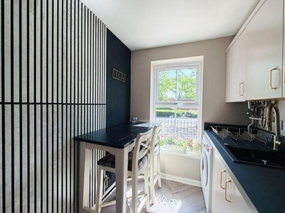 2 bed Terraced for sale Image 4