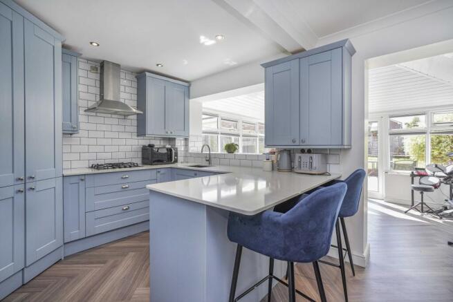 3 bed Semi-Detached for sale Image 4