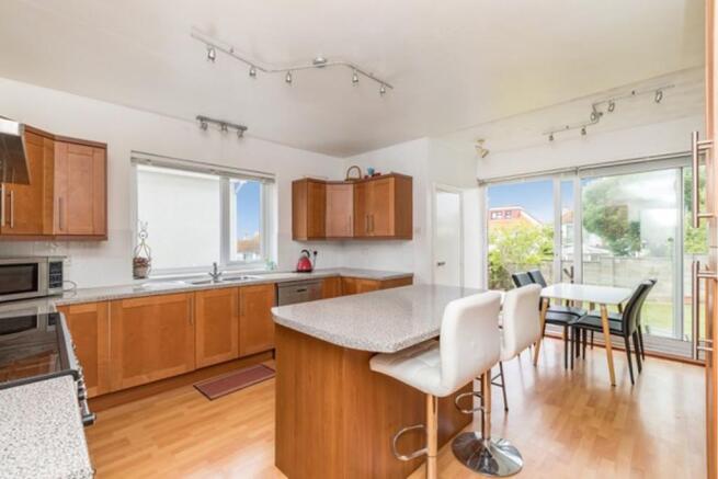 Kitchen/Breakfast