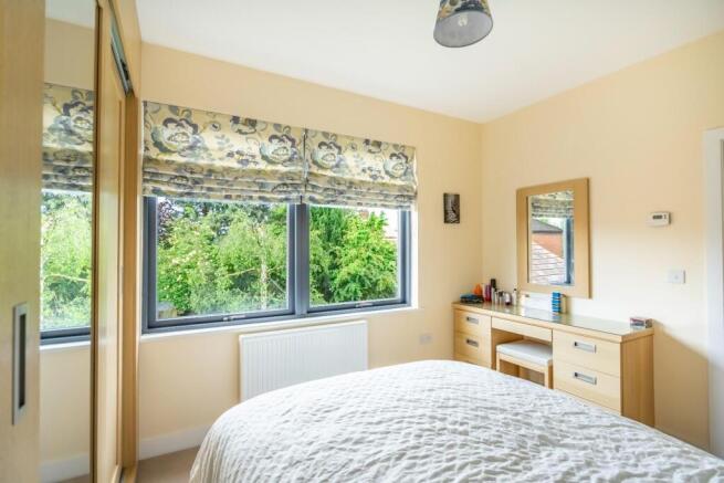 2 bed Semi-Detached for sale Image 11