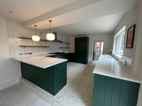 5 Porthkerry-Kitchen