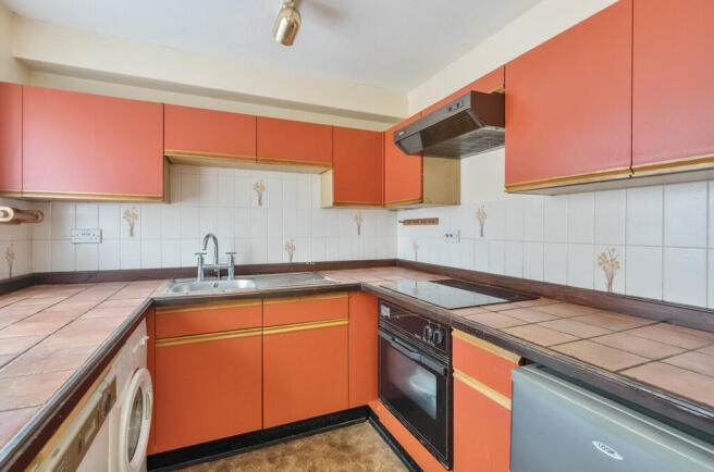 1305579-5-6841ac5...