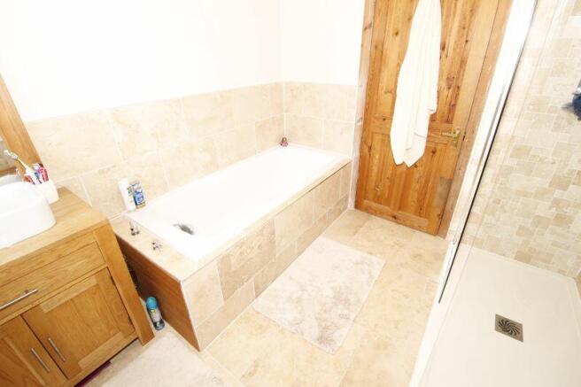 Bath/Shower/WC