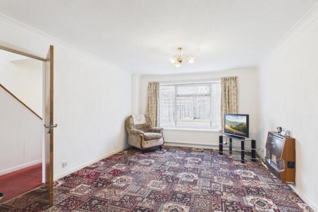 CAM04671G0-PR0140-STILL002