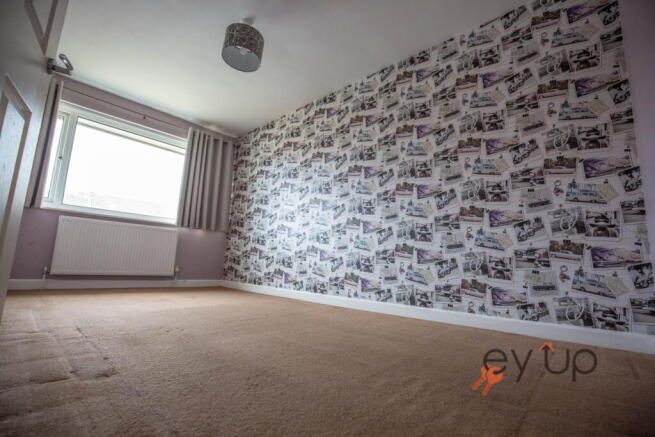 3 bed Terraced for sale Image 11