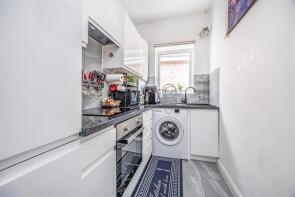 Flat 3, 23, Harvey Road, Bournemouth BH5 2AD