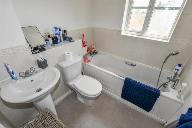 Bathroom.jpg