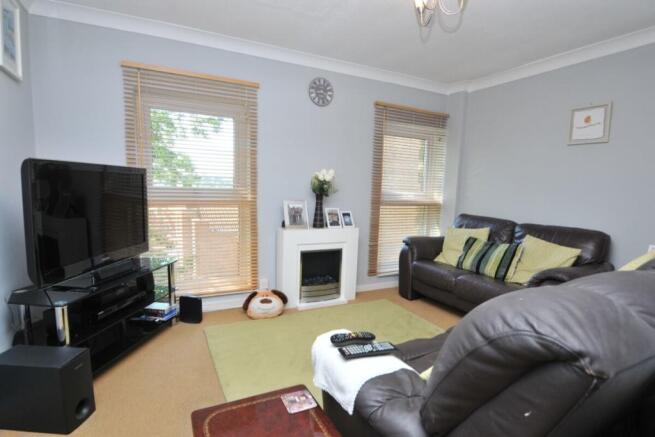 Lounge / Dining Room