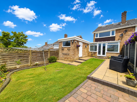 3 bed Semi-Detached for sale Image 12