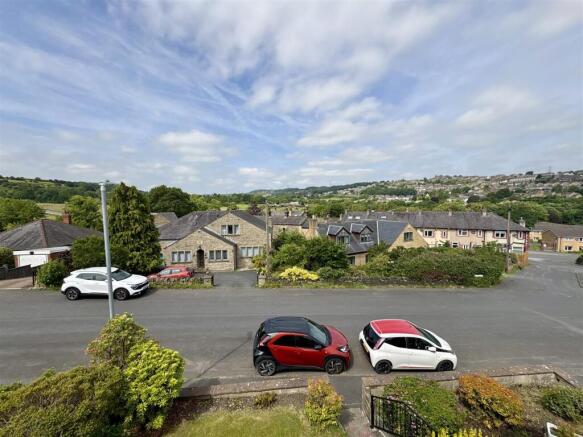 3 bed Semi-Detached for sale Image 7