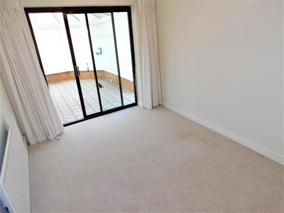 Bedroom 2/Dining Room 