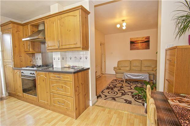 Kitchen Lounge