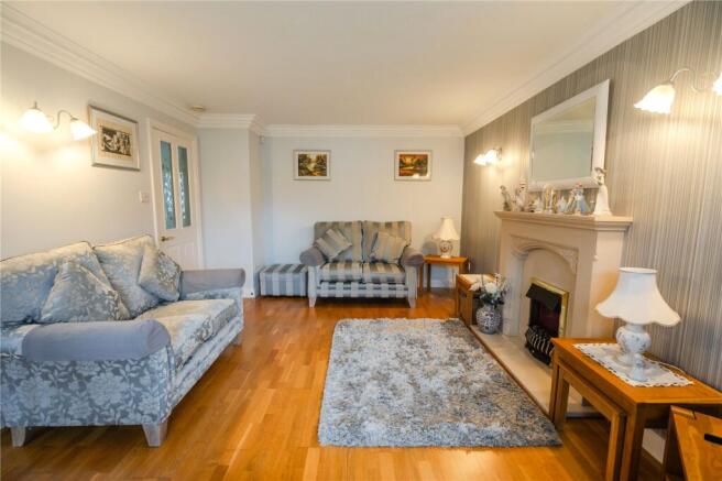 Living Room (2)