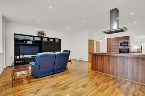 Bromyard Avenue, London, W3