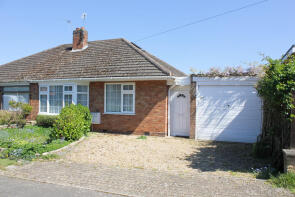 62, Foxhunter Drive, Leicester LE2 5FF
