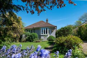 Stonecroft, Gully Road, Seaview PO34 5BY