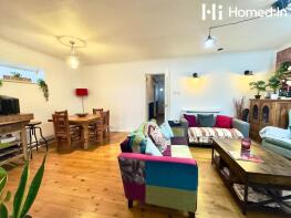 2, Howard Road, Horsham RH13 6AB