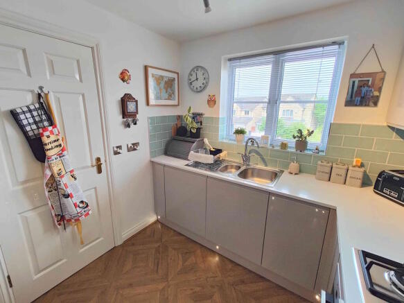 3 bed Town House for sale Image 10