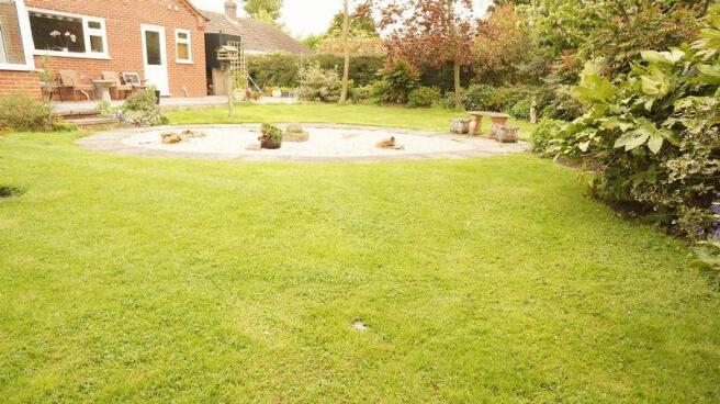 Rear Gardens (3)
