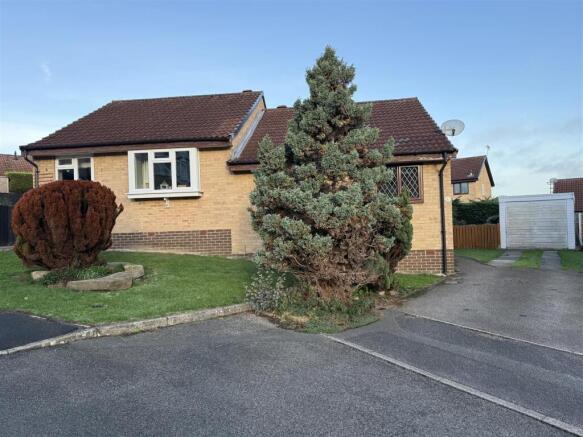2-bed semi-detached on Tunstall Way, Walton, Chesterfield, £195,000