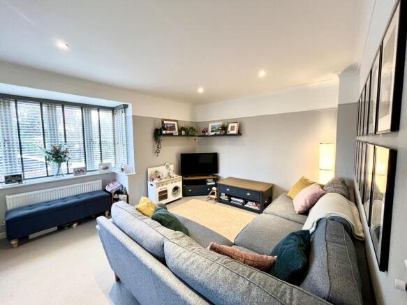 thumbnail_IMG-175...